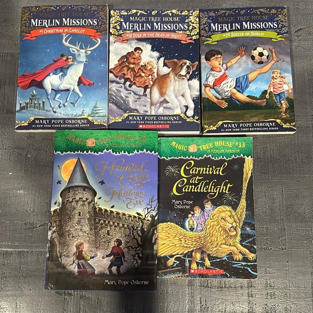 Magic Tree House Merlin Missons Bundle of 5 Paperback and Hardcover